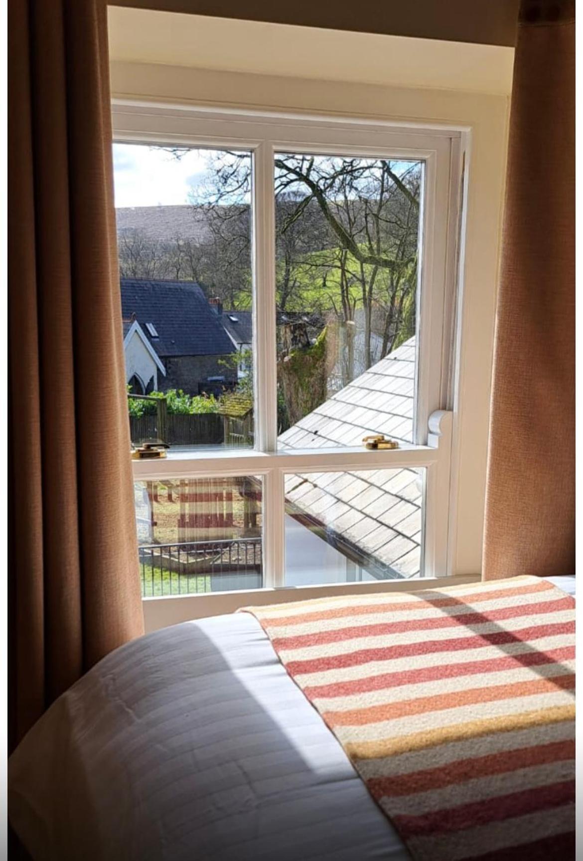The Bedlinog Inn Екстериор снимка